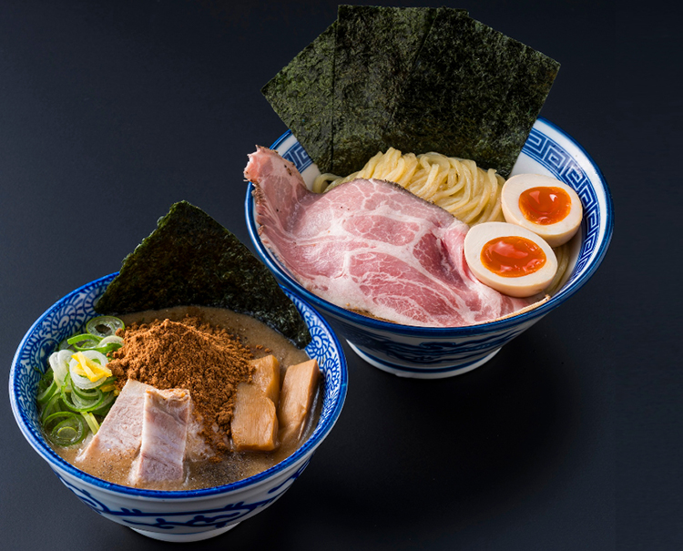 行列ができるつけ麺店。渾身の一杯を堪能あれ。